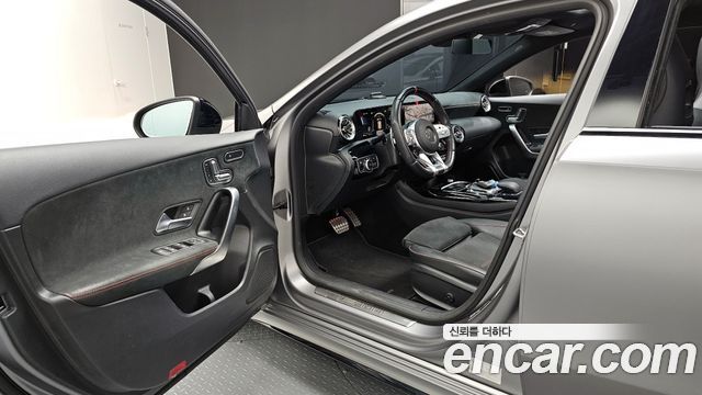Mercedes-Benz A-Class AMG A45 4MAITC+ Hatchback