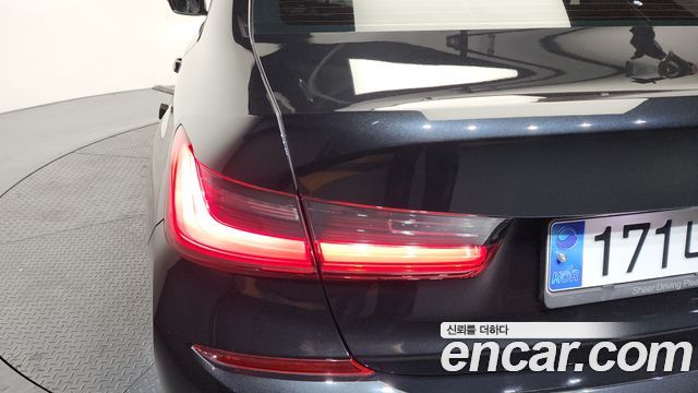 BMW 3-Series 320i M Sport
