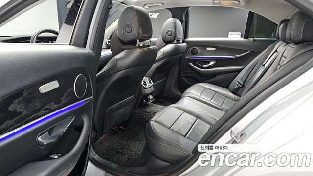 Mercedes-Benz E-Class E220d 4MATIC Avantgarde