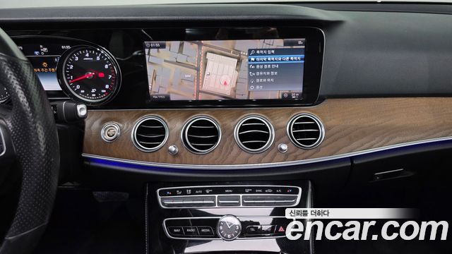 Mercedes-Benz E-Class E300 Exclusive