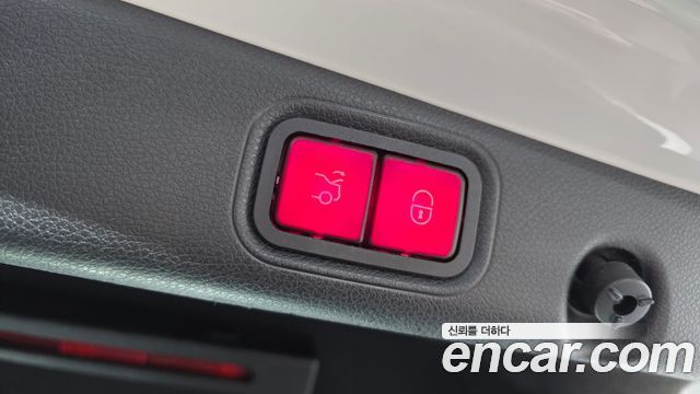 Mercedes-Benz E-Class E300 Exclusive