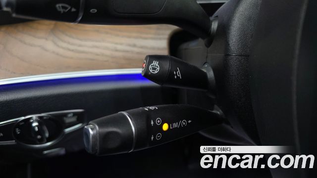 Mercedes-Benz E-Class E300 Exclusive