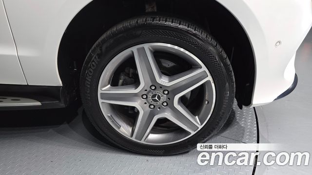 Mercedes-Benz GLE-Class GLE350 d 4MATIC Premium