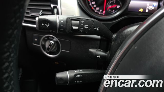Mercedes-Benz GLE-Class GLE350 d 4MATIC Premium
