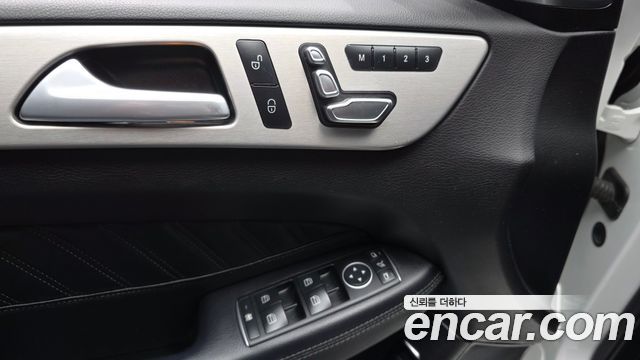 Mercedes-Benz GLE-Class GLE350 d 4MATIC Premium