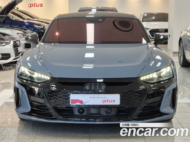 Audi RS e-Teuron GT GT RS