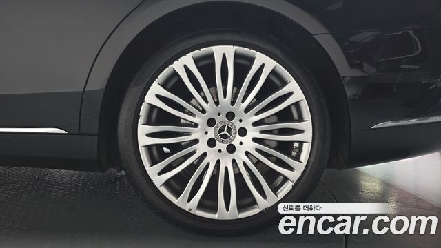 Mercedes-Benz S-Class S560L 4MATIC
