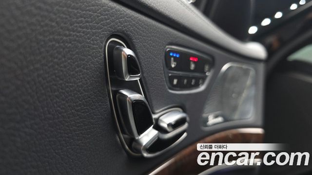 Mercedes-Benz S-Class S560L 4MATIC