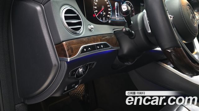 Mercedes-Benz S-Class S560L 4MATIC