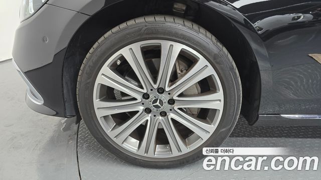 Mercedes-Benz E-Class E350 4MATIC Exclusive