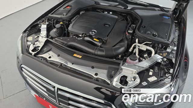 Mercedes-Benz E-Class E350 4MATIC Exclusive