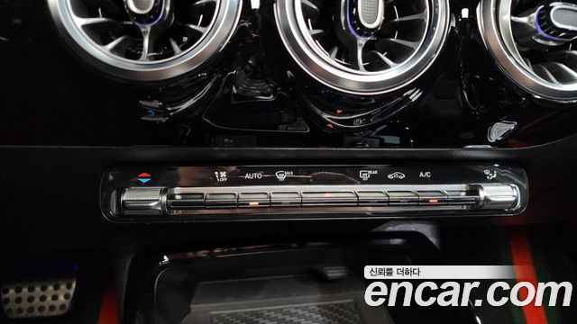 Mercedes-Benz A-Class AMG A45 4MAITC+ Hatchback