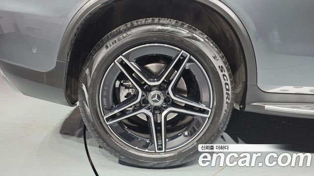 Mercedes-Benz GLC-Class GCL300 4MATIC Coupe