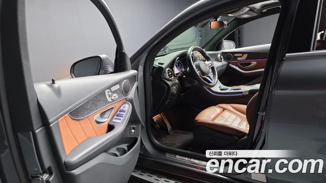 Mercedes-Benz GLC-Class GCL300 4MATIC Coupe