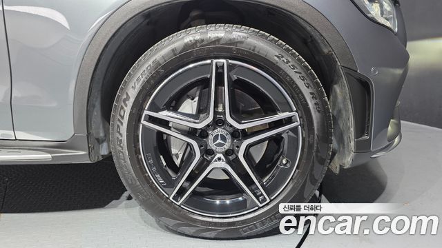 Mercedes-Benz GLC-Class GCL300 4MATIC Coupe