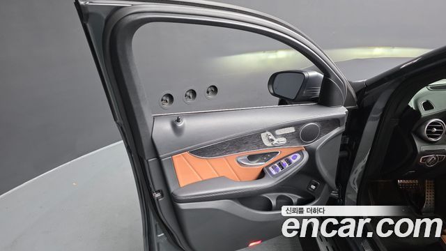 Mercedes-Benz GLC-Class GCL300 4MATIC Coupe
