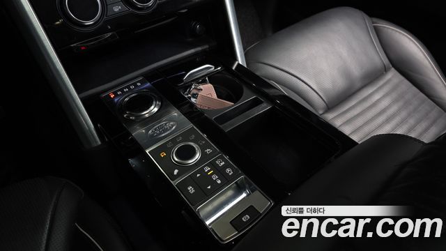 Land Rover Discovery 3.0 TD6 HSE Luxury