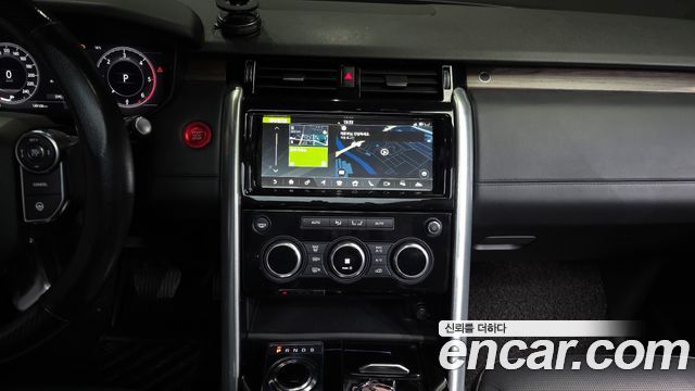 Land Rover Discovery 3.0 TD6 HSE Luxury