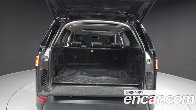 Land Rover Discovery 3.0 TD6 HSE Luxury