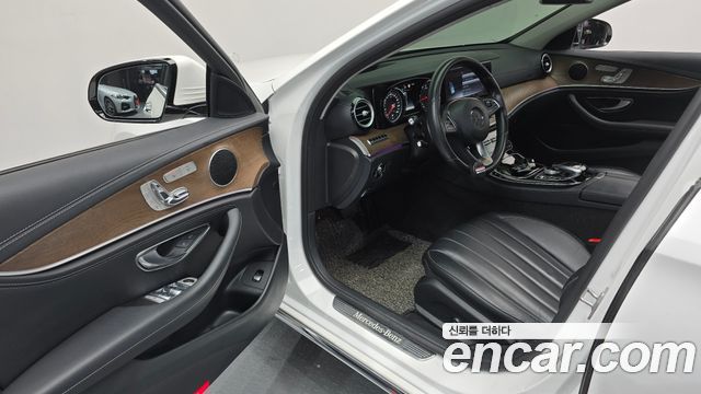 Mercedes-Benz E-Class E220d Exclusive