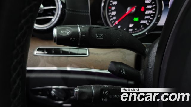 Mercedes-Benz E-Class E220d Exclusive