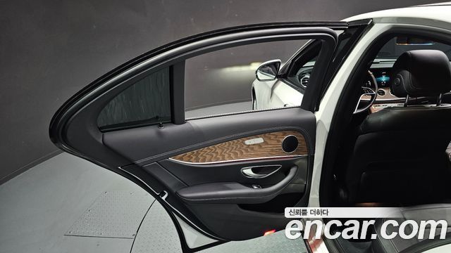 Mercedes-Benz E-Class E250 Exclusive