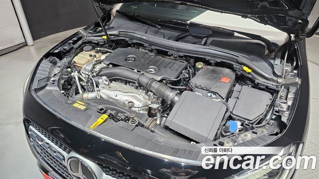 Mercedes-Benz GLA-Class GLA220