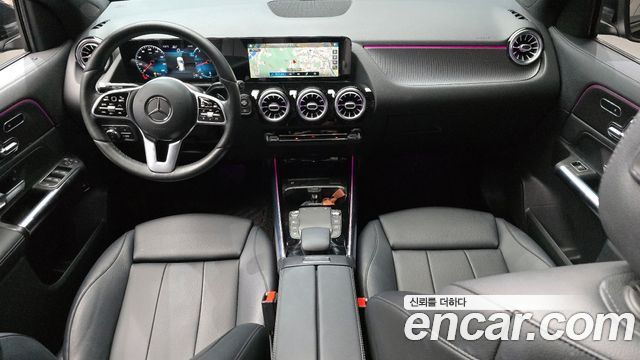 Mercedes-Benz GLA-Class GLA220