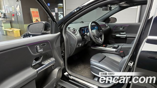 Mercedes-Benz GLA-Class GLA220