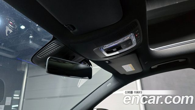 Mercedes-Benz GLA-Class GLA220