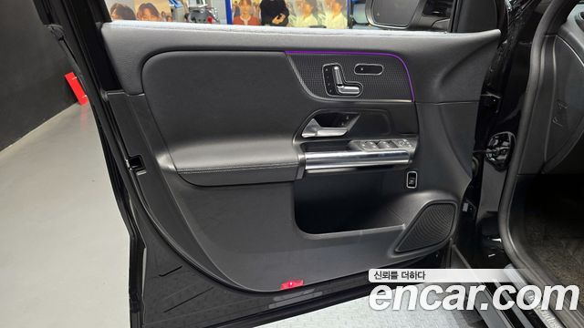 Mercedes-Benz GLA-Class GLA220
