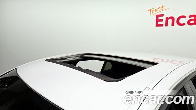 Mercedes-Benz E-Class E300 Elegance