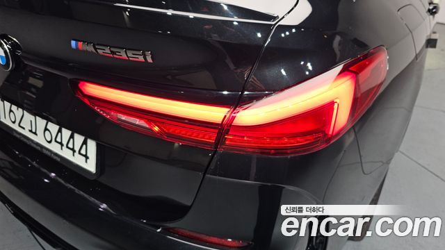 BMW 2-Series M235i xDrive