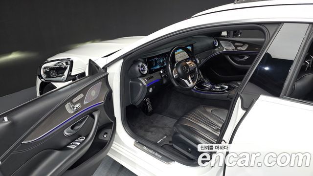 Mercedes-Benz CLS-Class CLS300d AMG Line