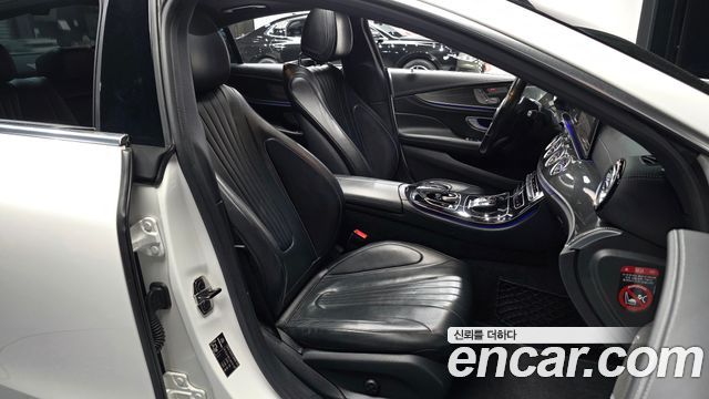 Mercedes-Benz CLS-Class CLS300d AMG Line