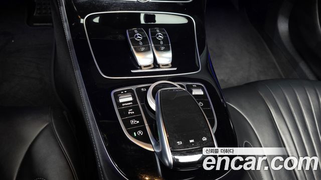 Mercedes-Benz CLS-Class CLS300d AMG Line