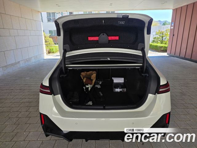 BMW 5-Series 520i M Sport