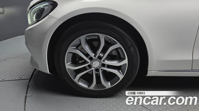 Mercedes-Benz C-Class C220 d Avantgarde