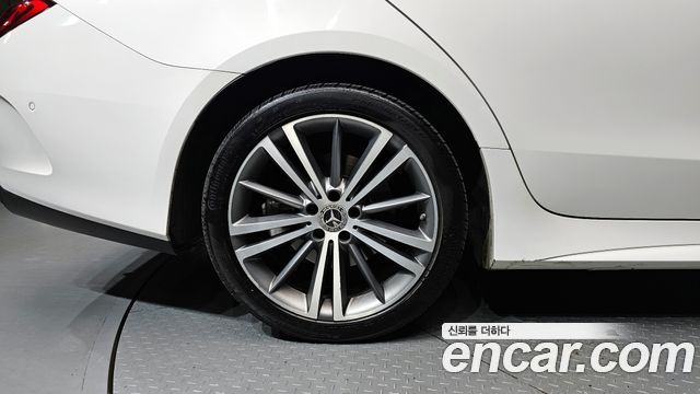 Mercedes-Benz CLS-Class CLS400d 4MATIC AMG Line