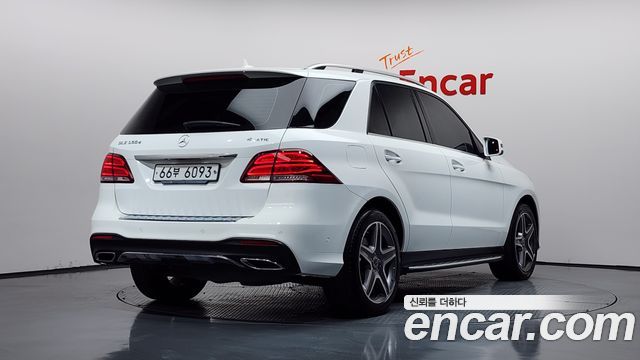 Mercedes-Benz GLE-Class GLE350 d 4MATIC Premium