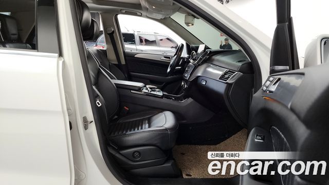 Mercedes-Benz GLE-Class GLE350 d 4MATIC Premium