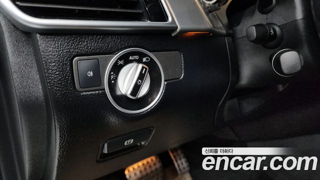 Mercedes-Benz GLE-Class GLE350 d 4MATIC Premium