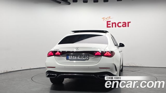 Mercedes-Benz E-Class E200 AMG Line