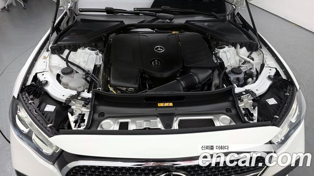 Mercedes-Benz E-Class E200 AMG Line