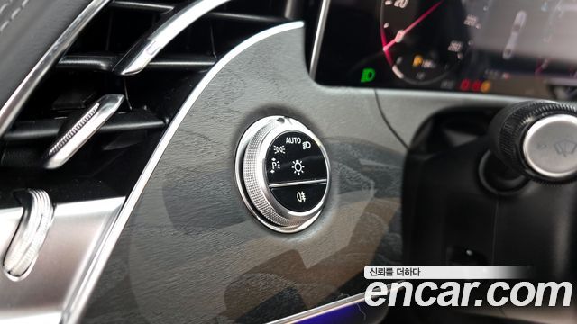 Mercedes-Benz E-Class E200 AMG Line