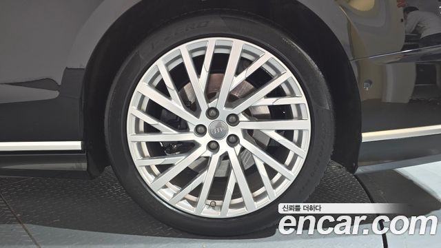 Audi A8 55 TFSI Quattro LWB