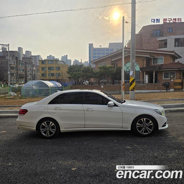 Mercedes-Benz E-Class E220 Bluetec Avantgarde