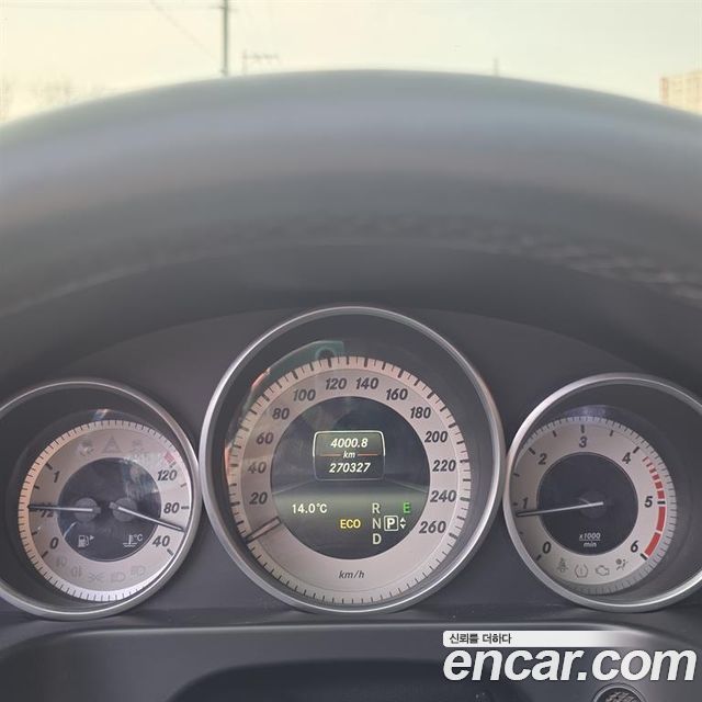 Mercedes-Benz E-Class E220 Bluetec Avantgarde