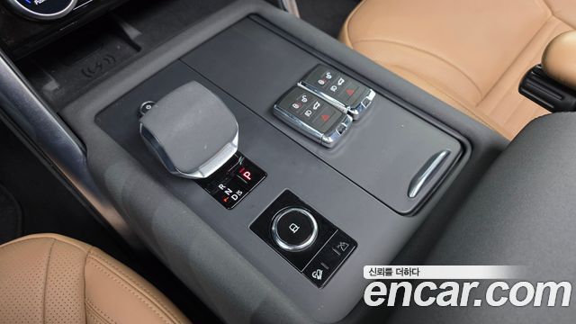 Land Rover Discovery D300 R-Dynamic HSE