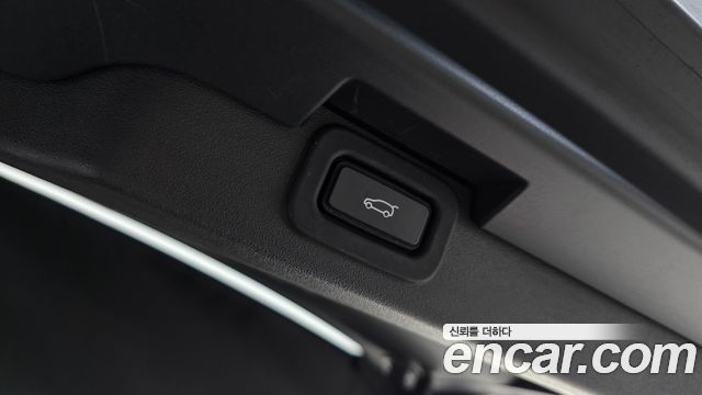 Land Rover Discovery D300 R-Dynamic HSE